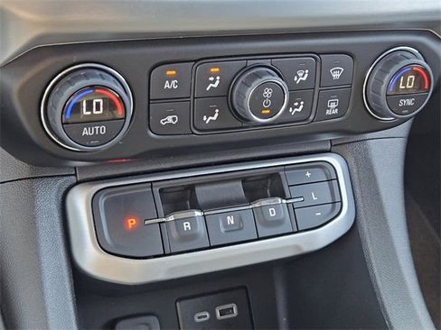 Certified 2023 GMC Acadia SLE w/ Driver Convenience Package FWD image 21