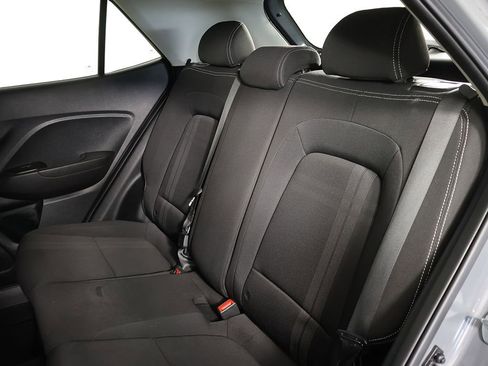 Used 2021 Hyundai Venue SEL FWD image 27
