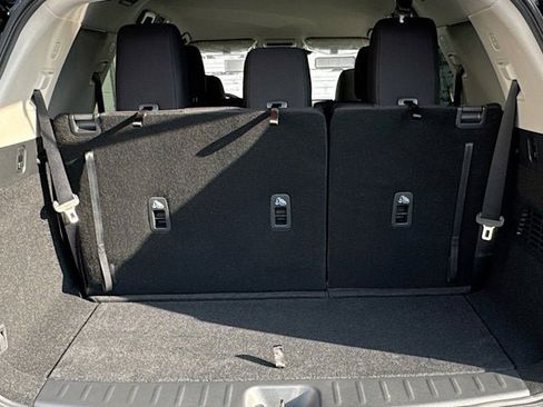 New 2025 Nissan Pathfinder S image 27