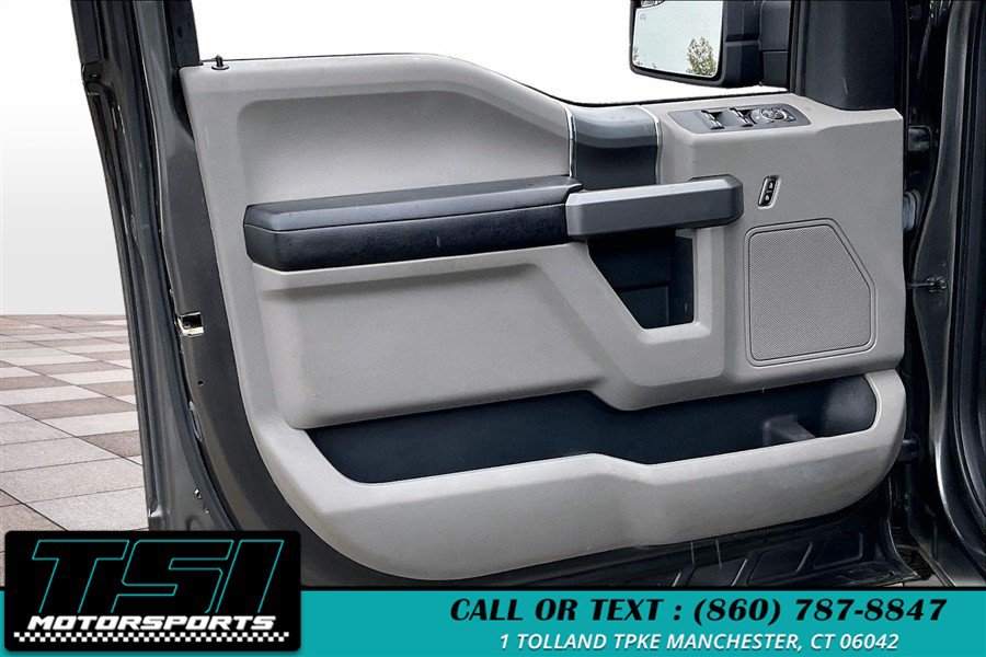 Used 2015 Ford F150 XLT w/ Equipment Group 302A Luxury AWD/4WD image 22