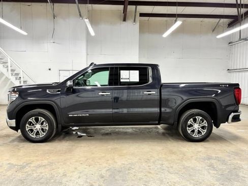 Used 2026 GMC Sierra 1500 SLT AWD/4WD image 4