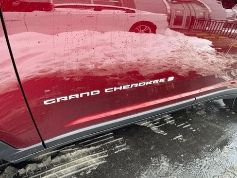 New 2025 Jeep Grand Cherokee Laredo X w/ Luxury Tech Group I image 41