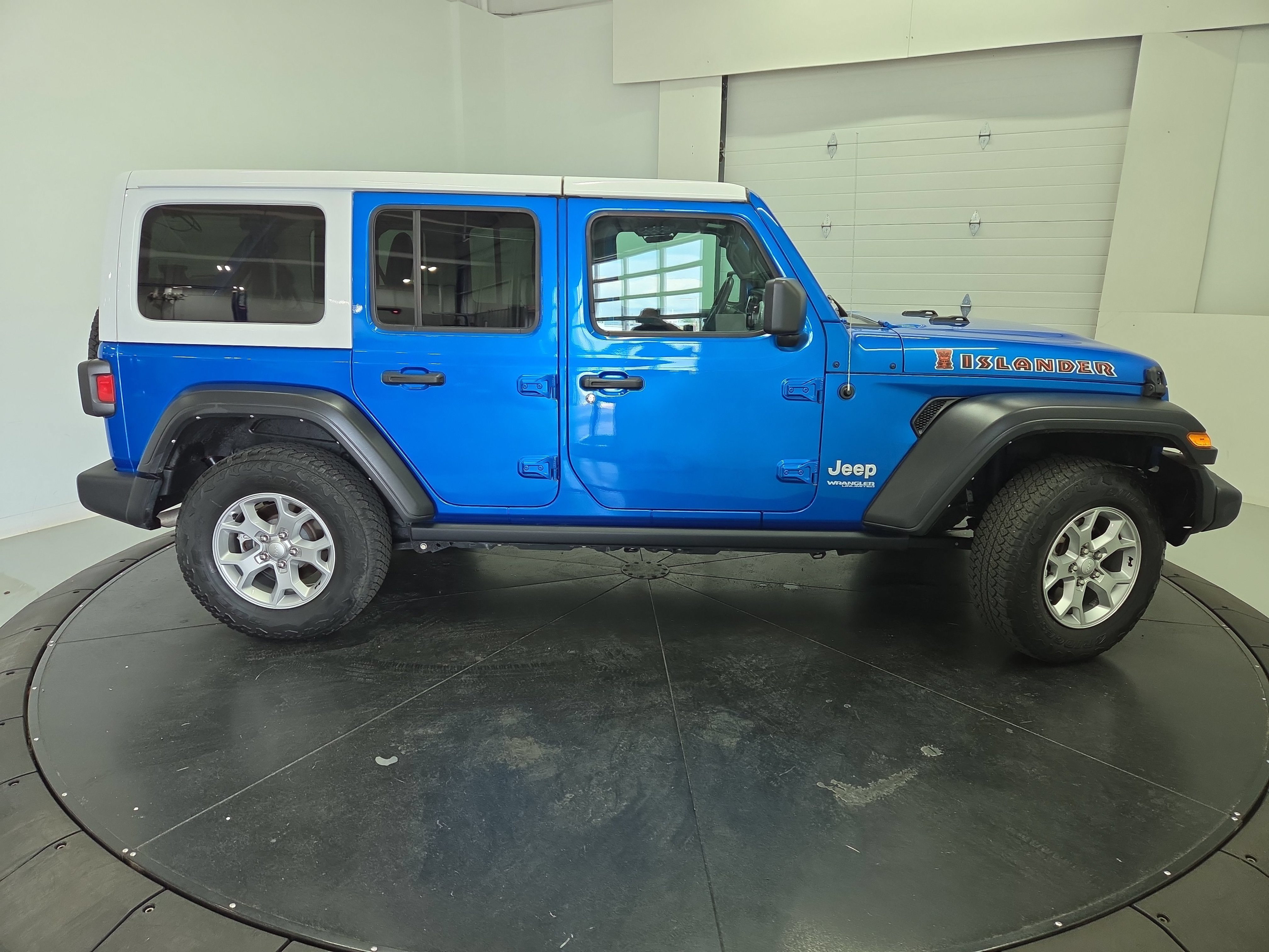 Used 2021 Jeep Wrangler Unlimited Sport AWD/4WD image 11