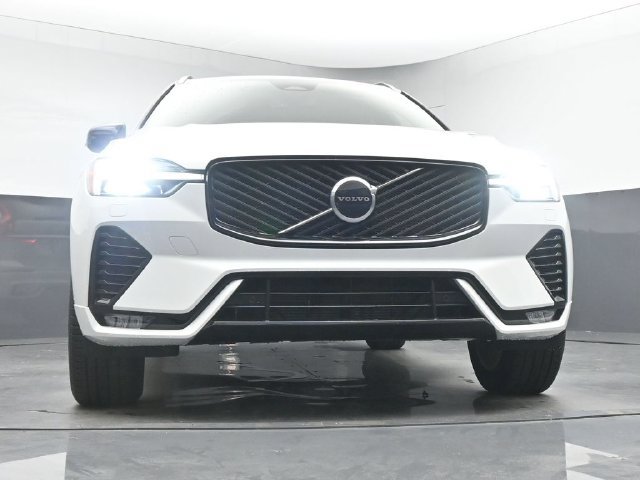 New 2026 Volvo XC60 B5 Core w/ Climate Package AWD/4WD image 38