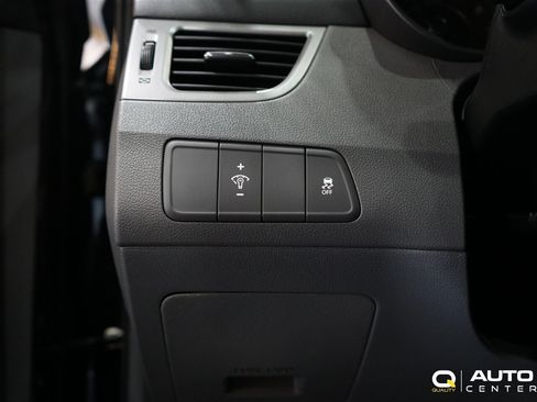 Used 2013 Hyundai Elantra Sedan FWD image 20