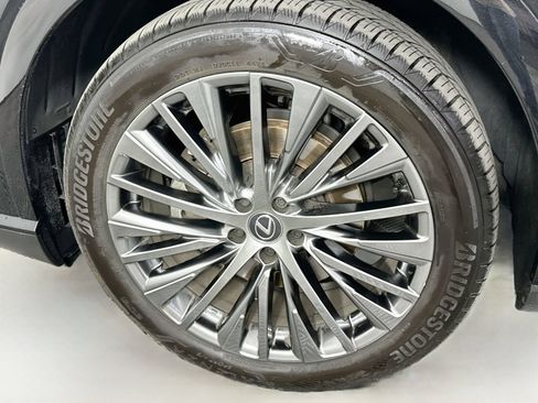 Used 2025 Lexus RX 450h AWD w/ Luxury Package image 33