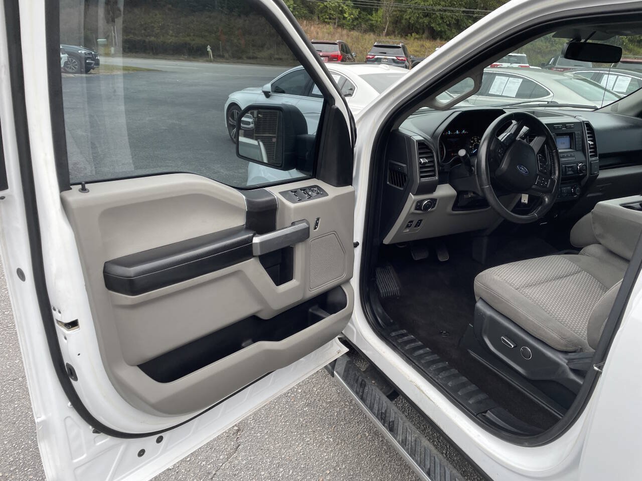 Used 2018 Ford F150 XLT w/ Equipment Group 301A Mid AWD/4WD image 12