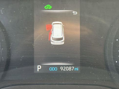 Used 2021 Toyota Sienna LE image 11