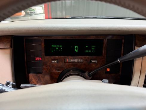 Used 1995 Cadillac Fleetwood Brougham RWD image 65