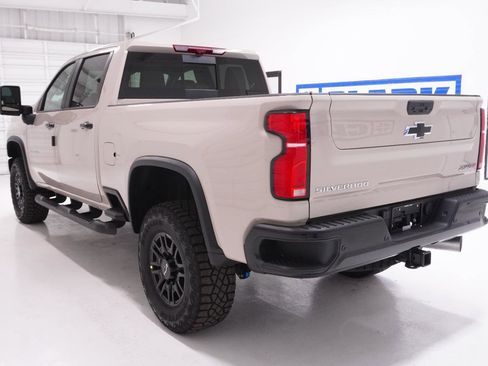 New 2026 Chevrolet Silverado 2500 ZR2 w/ LPO, Dark Essentials Package image 7