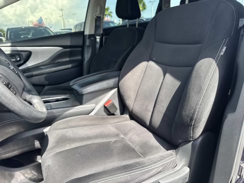 Used 2023 Nissan Murano S FWD image 17