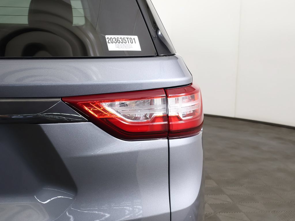 Used 2021 Chevrolet Traverse RS w/ LPO, Floor Liner Package AWD/4WD image 19
