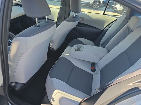 Used 2023 Toyota Corolla LE image 11