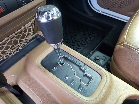 Used 2017 Jeep Wrangler Unlimited Sahara w/ Dual Top Group image 15