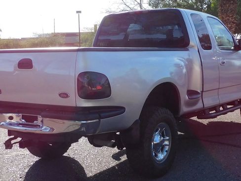 Used 2001 Ford F150 2WD SuperCab image 5