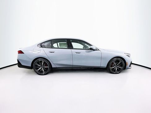 New 2026 BMW 530i xDrive w/ M Sport Package AWD/4WD image 8