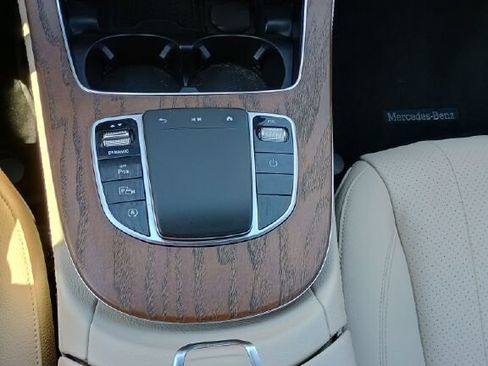 Used 2023 Mercedes-Benz E 350 4MATIC Sedan image 16