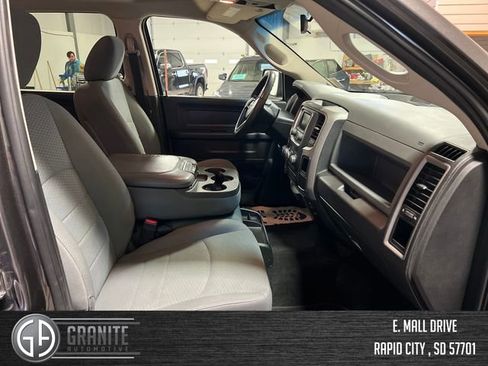 Used 2018 RAM 1500 Express w/ Express Value Package AWD/4WD image 34