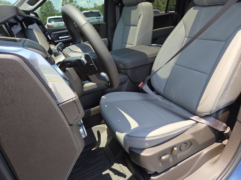 New 2026 GMC Yukon XL Elevation w/ Elevation Premium Package AWD/4WD image 32