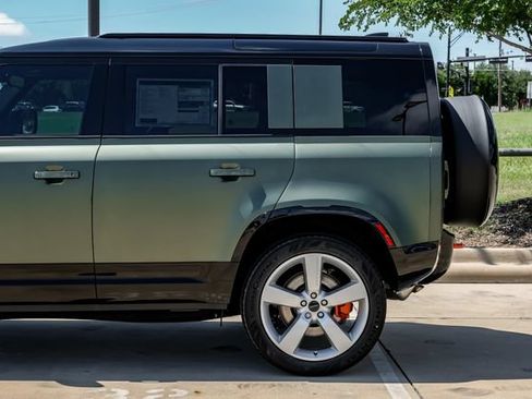 New 2026 Land Rover Defender 110 X AWD/4WD image 15