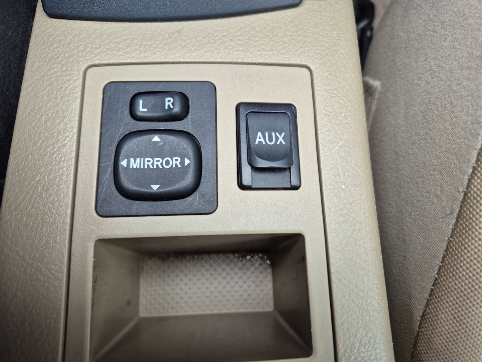 Used 2009 Toyota RAV4 4WD V6 w/ Tow Prep Pkg image 30