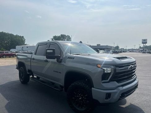 Used 2024 Chevrolet Silverado 2500 LT w/ Z71 Sport Edition AWD/4WD image 3