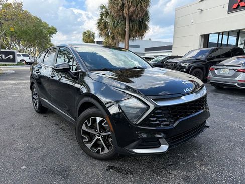 Used 2023 Kia Sportage EX image 1