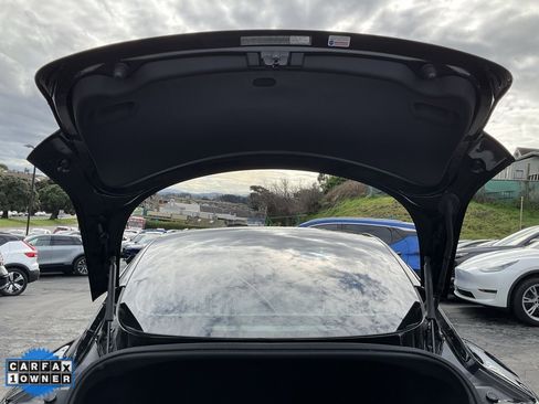 Used 2019 Tesla Model 3 Performance image 9