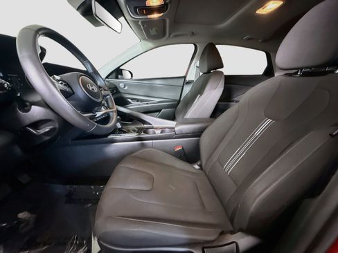 Used 2025 Hyundai Elantra SEL FWD image 22