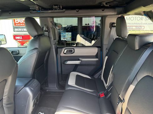 Used 2023 Ford Bronco Wildtrak AWD/4WD image 45