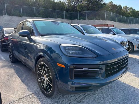 Used 2024 Porsche Cayenne Coupe AWD/4WD image 5