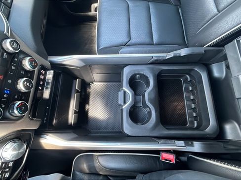 Used 2019 RAM 1500 Laramie w/ Sport Appearance Package AWD/4WD image 13