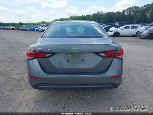 Used 2024 Nissan Sentra S FWD image 2