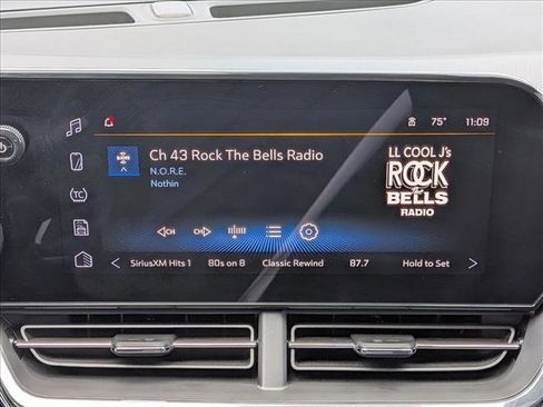 Used 2024 Chevrolet Trax RS w/ Driver Confidence Package image 11