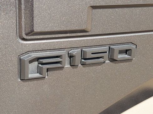 Used 2018 Ford F150 Raptor w/ Equipment Group 802A Luxury AWD/4WD image 12