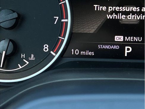 Used 2025 Nissan Rogue SV image 20