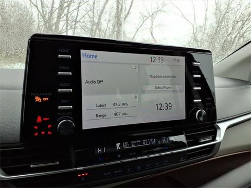 Certified 2023 Toyota Sienna XLE image 21