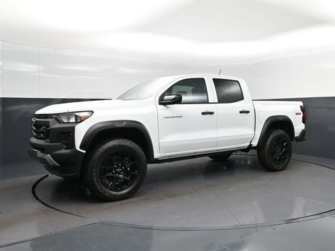 New 2026 Chevrolet Colorado Trail Boss AWD/4WD image 3