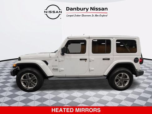 Used 2018 Jeep Wrangler Unlimited Sahara AWD/4WD image 6