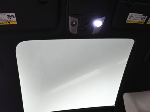 Used 2021 Kia Sportage S w/ S FWD Premium Package image 28