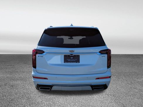 Used 2022 Cadillac XT6 Premium Luxury w/ Technology Package image 29