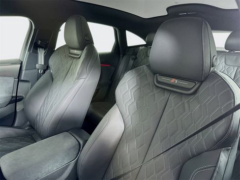 New 2025 Audi S6 e-tron Premium Plus image 8