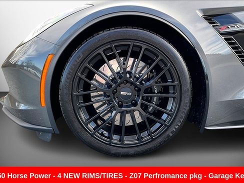 Used 2015 Chevrolet Corvette Z06 w/ 3LZ Preferred Equipment Group image 31