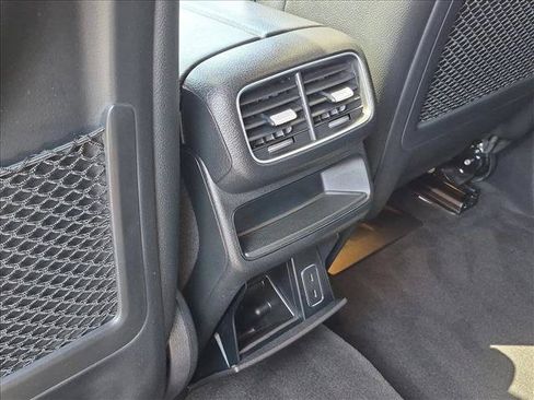 Used 2022 Mercedes-Benz GLE 350 4MATIC image 18