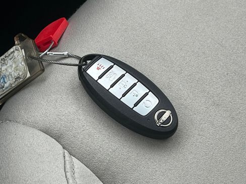 Used 2025 Nissan Altima 2.5 SV image 21