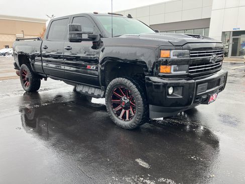 Used 2018 Chevrolet Silverado 2500 LTZ image 1