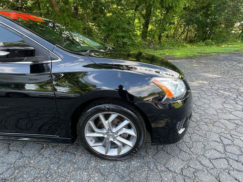 Used 2015 Nissan Sentra SR w/ SR Premium Package FWD image 12