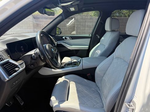 Used 2024 BMW X5 xDrive40i w/ Executive Package AWD/4WD image 13