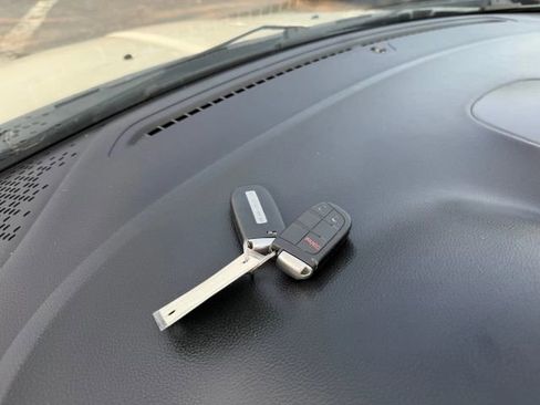 Used 2015 Dodge Journey Crossroad w/ Flexible Seating Group image 22