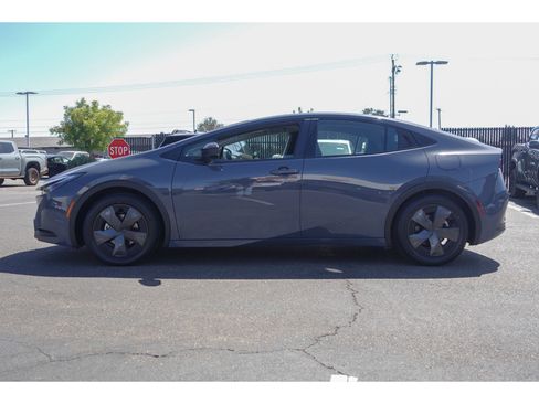 Certified 2025 Toyota Prius LE FWD image 6